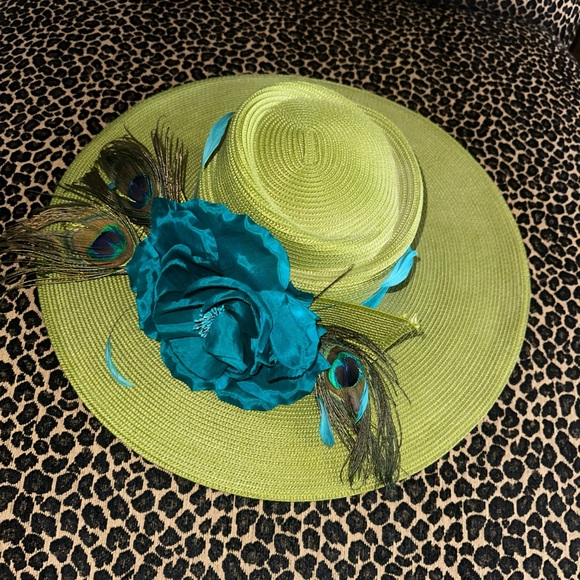 Elegant Green and Blue Women's Hat - Picture 5 of 5